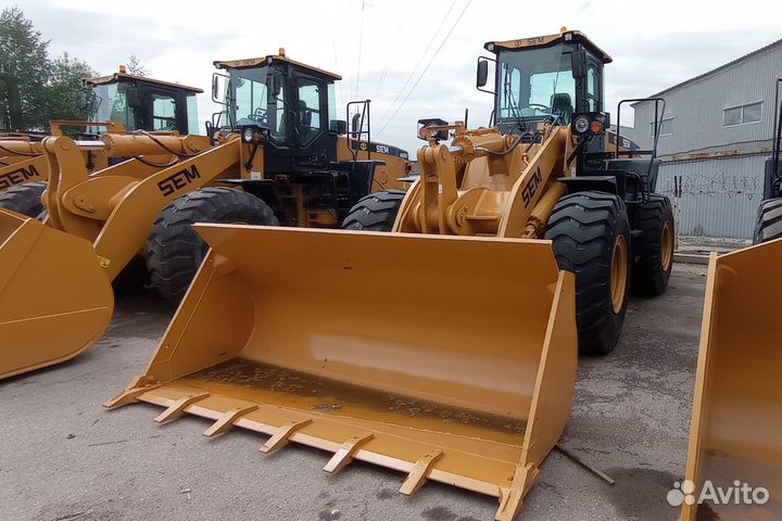 Фронтальный погрузчик SEM 655D, 2023