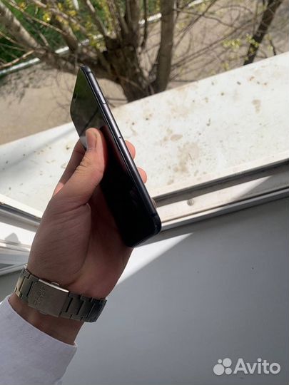 iPhone 8, 64 ГБ