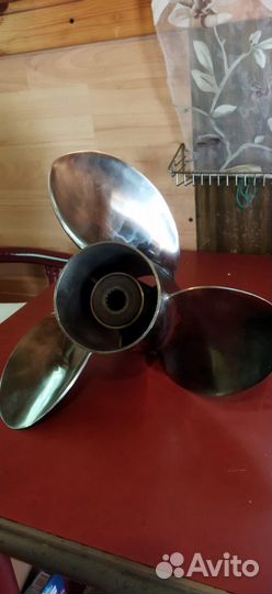 Запчасть на лодочный мотор