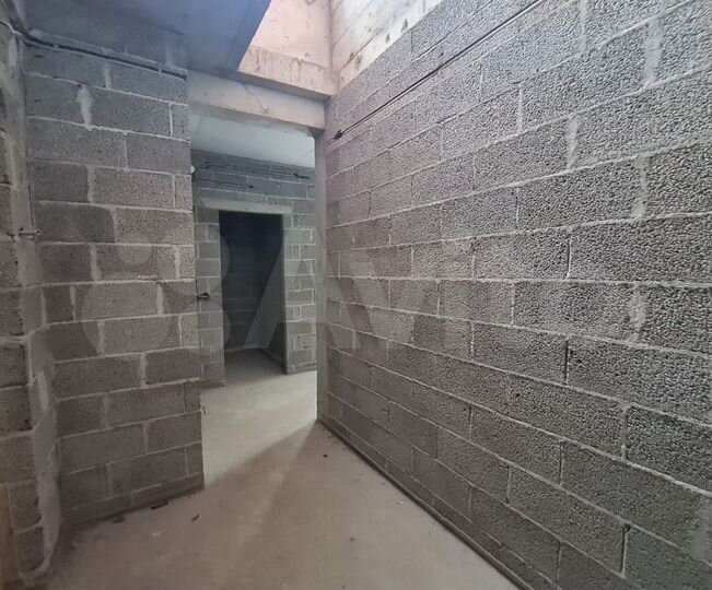 2-к. квартира, 63 м², 3/3 эт.