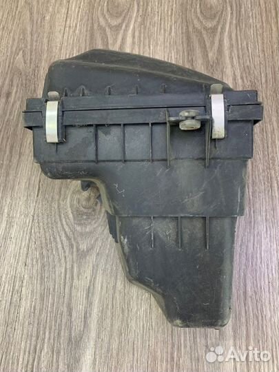 Корпус воздушного фильтра Opel Agila A Z12XE