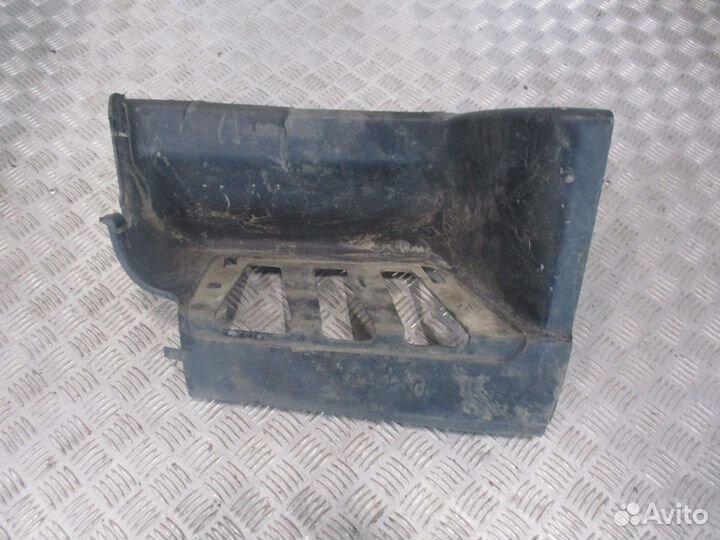 Подножка нижняя левая камаз 20529638