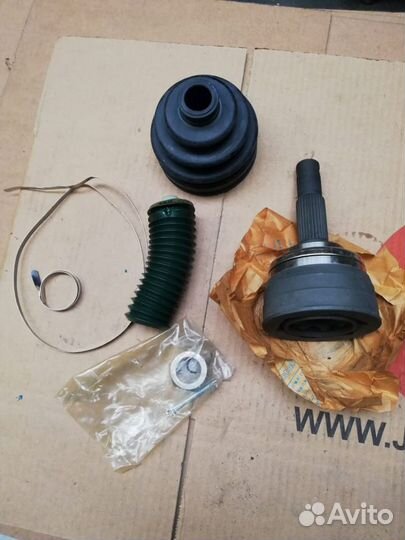 Шрус наружный Nissan Primera / Kombi 39211-85E00