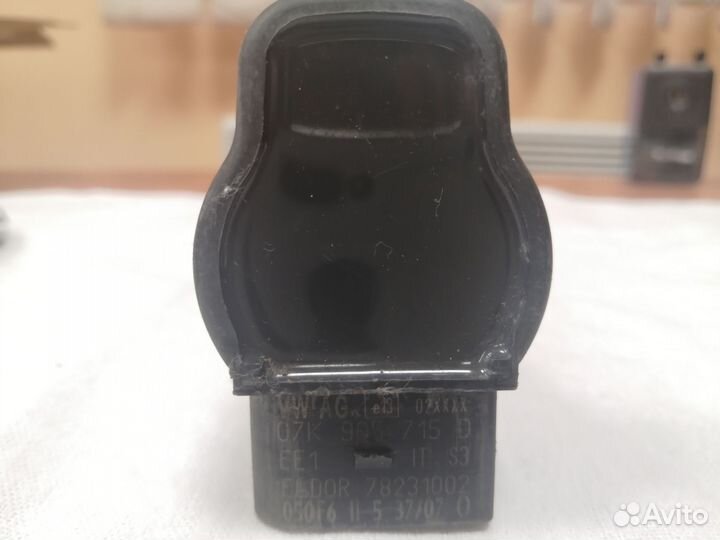 Катушка зажигания оригинал VAG 07k905715d