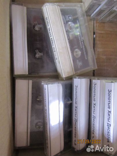 Кассеты с записью дискотека 80х