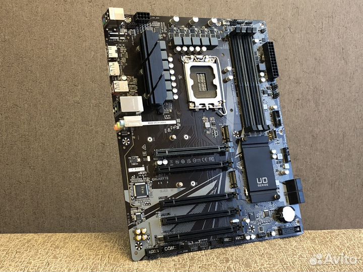 Intel Socket LGA1700 Gigabyte B660 DS3H DDR4