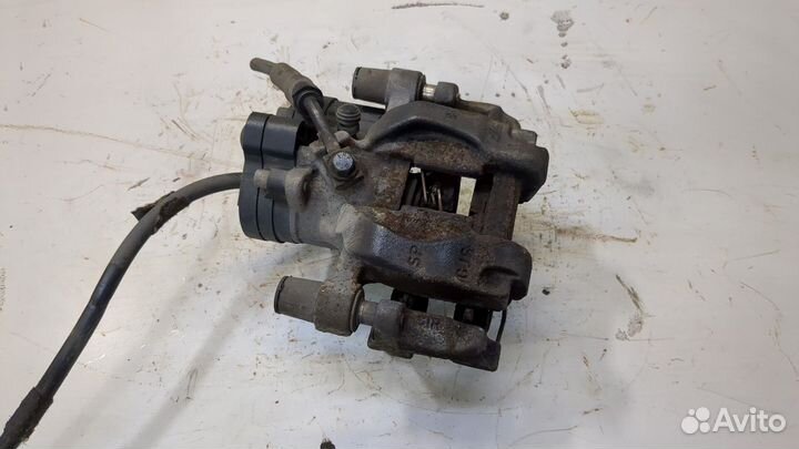 Суппорт Audi Q3 2018, 2019