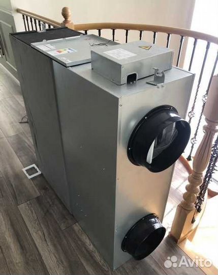 Приточно-вытяжная установка Royal Clima RCS-650-U