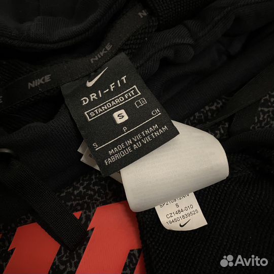 Худи Nike dri fit размер S оригинал