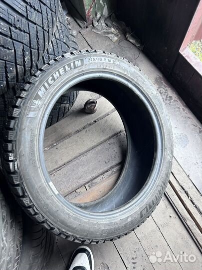 Michelin X-Ice North 4 225/45 R18