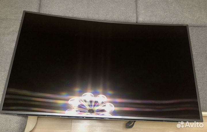 Телевизор Samsung SMART TV 55 изогнутый экран бу