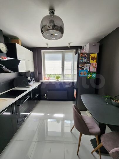 2-к. квартира, 56 м², 12/16 эт.