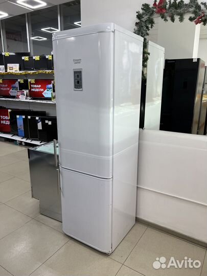 Холодильник HotPoint-Ariston бу (схи)