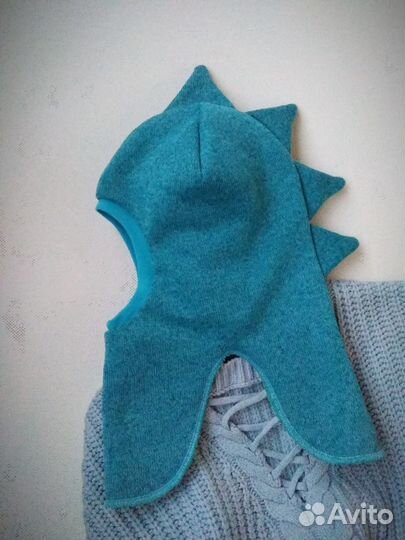 Шапка шлем с короной дино