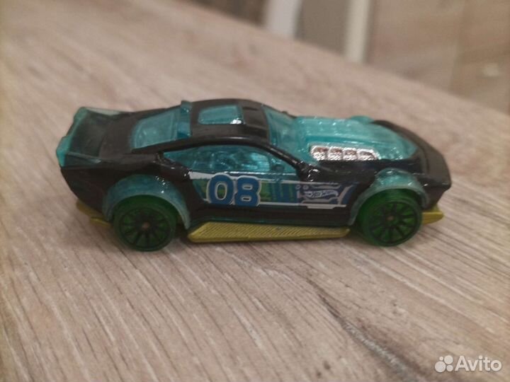 Hot wheels машина