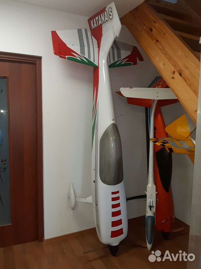 Радиоуправляемый самолет Katana 2.6 m двиг 106 см3