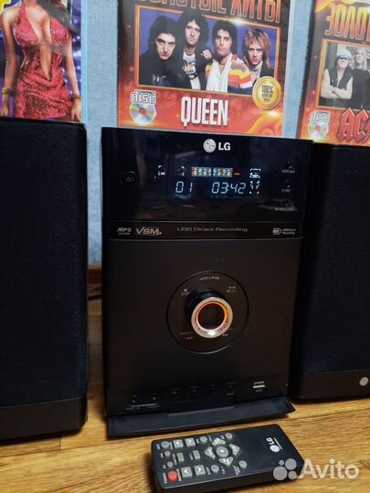 Музыкальный центр(usb,aux,cd,mp3,fm)