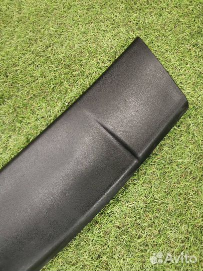 Обшивка салона передняя левая Bmw 1 Series E87