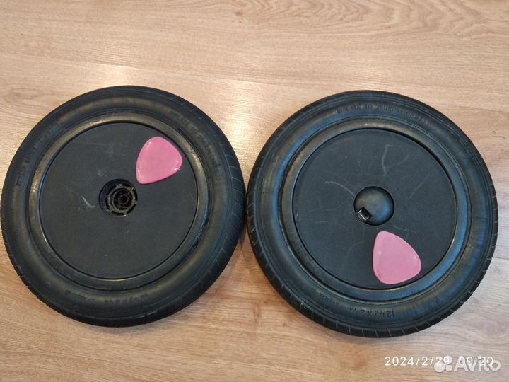 Колеса от детской коляски
