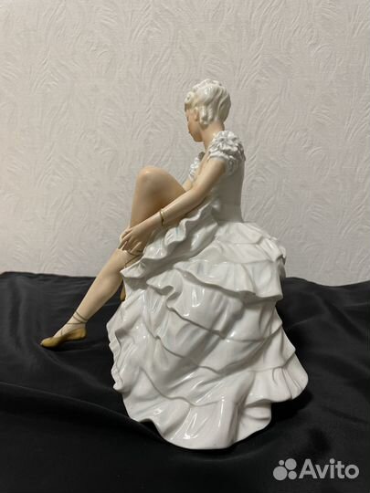 Статуэтка фарфоровая Балерина