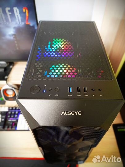 Игровой компьютер 14 ядер/ GTX 1070 Ti /32Gb/ 512