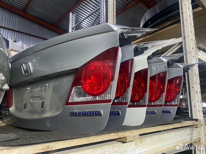 Крышка багажника Honda Civic 4D 2007