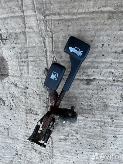 Рычаг открывания Багажника, Mitsubishi Lancer 9