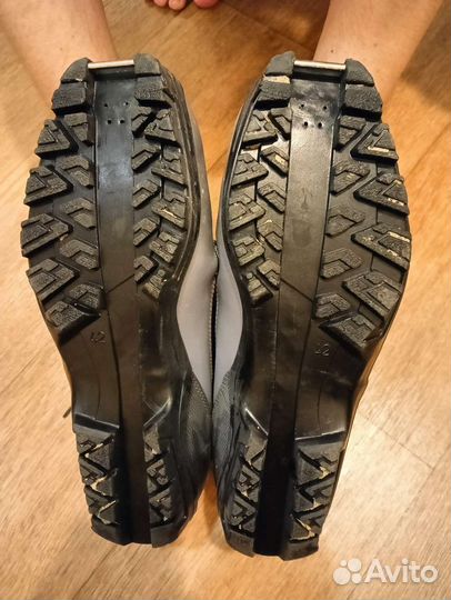 Лыжные ботинки spine 42, с дыркой