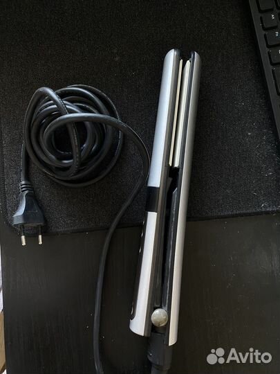 Выпрямитель, утюжок для волос philips