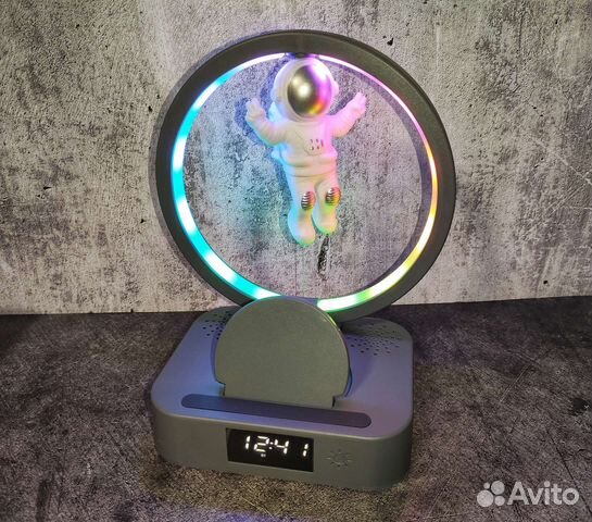 Светильник ночник космонавт