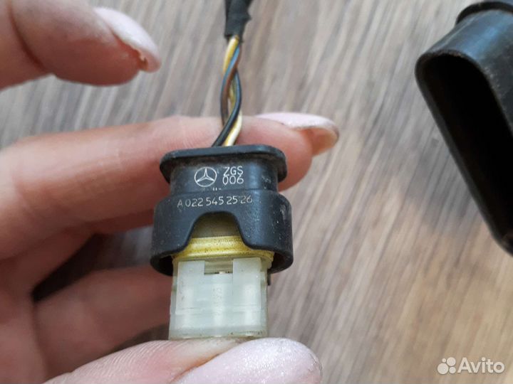 Жгут проводов заднего бампера Mercedes Benz