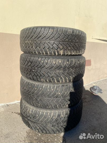 Bfgoodrich G-Force Stud 215/55 R17 98Q