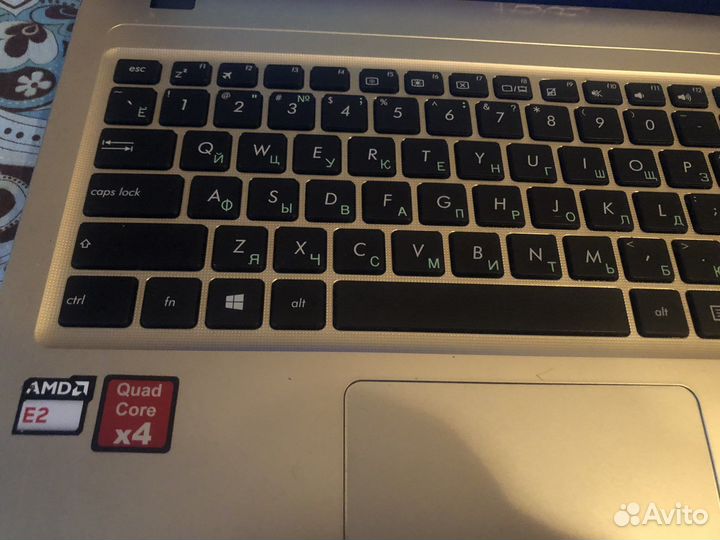 Ноутбук asus