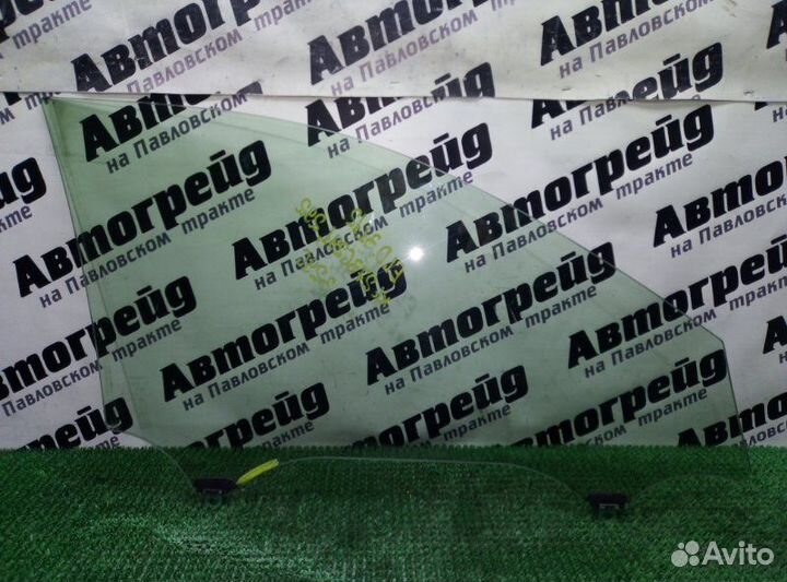 Стекло боковое переднее левое Toyota Camry ACV40