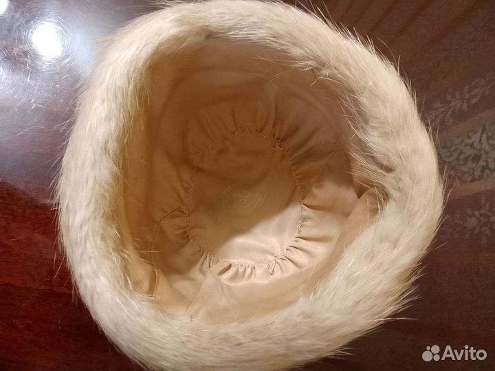 Шапки женские меховые-нутрия, норка, каракуль