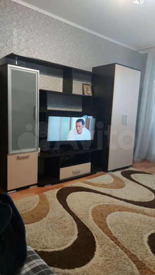 1-к. квартира, 42 м², 8/10 эт.