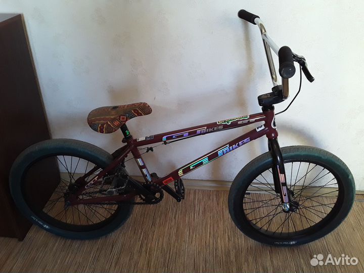 Велосипед BMX GT