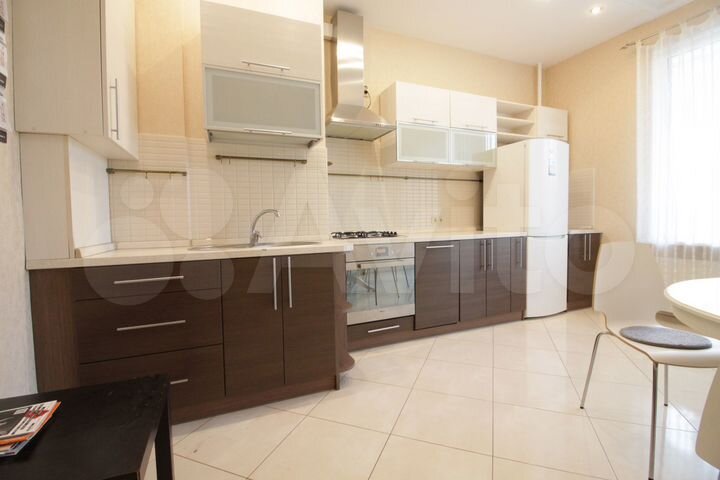 2-к. квартира, 88 м², 4/9 эт.