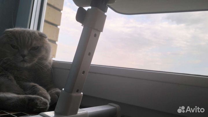 Столик для ноутбука