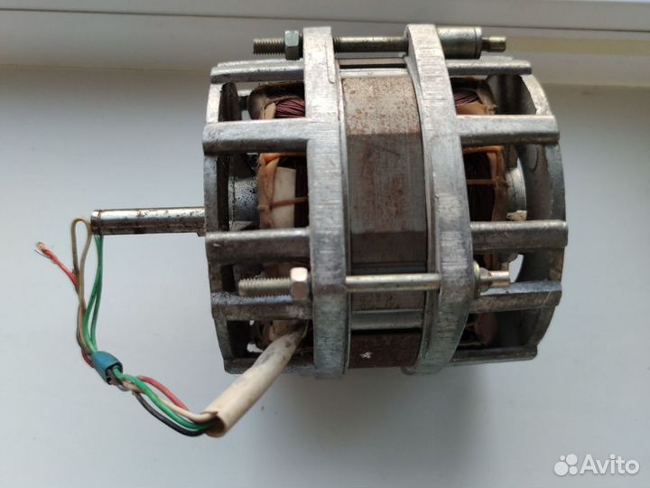 Электродвигатель от стиральной машины СССР