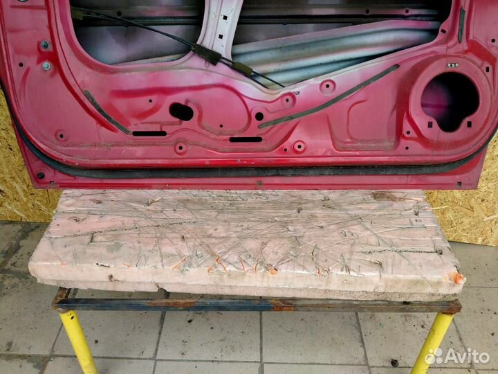 Дверь передняя левая Honda Civic 5D