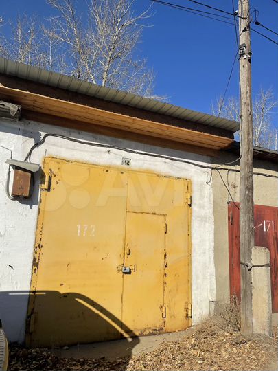 Гараж, > 30 м²