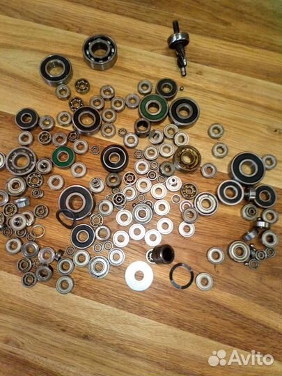 Подшипники разные, маленьких диаметров