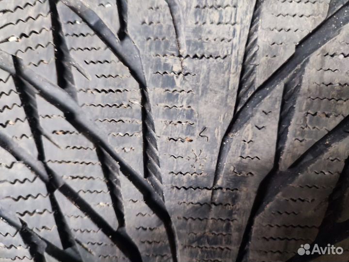 Nokian Tyres Hakkapeliitta R2 235/50 R18