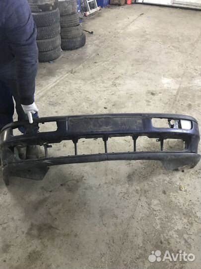 Бампер передний VW Passat B4