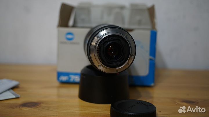 Объектив Konica Minolta AF 75-300 /4.5-5.6(D)