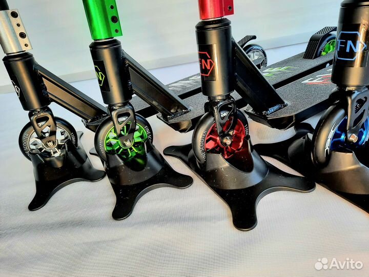 Трюковой самокат HIC новый