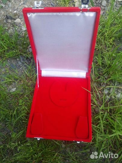 Бархатный футляр для комплекта