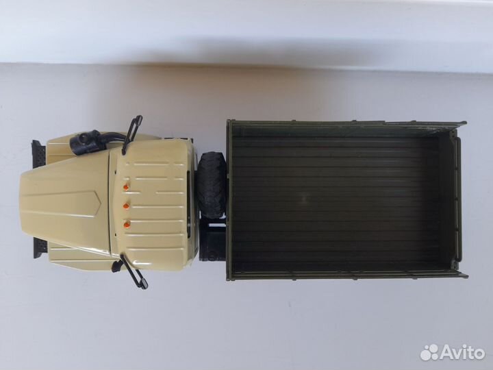 Урал 43206 бортовой 1:43