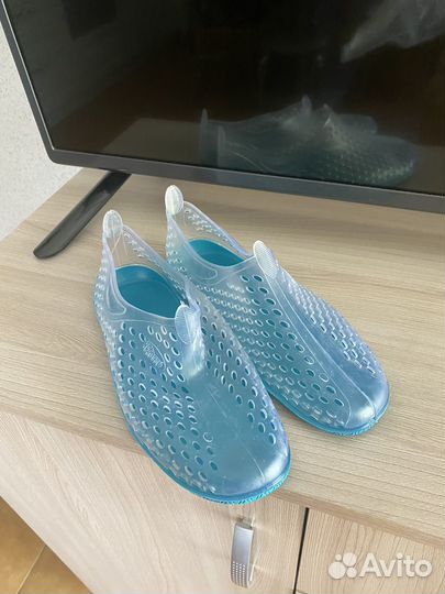 Обувь для купания